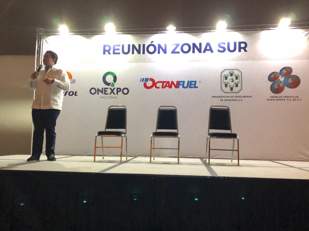 OGAVE_AC's tweet photo. Reunión de trabajo de Onexpo Nacional Zona Sur en #Veracruz con la participación de @Repsol https://t.co/34ndl4UJfb