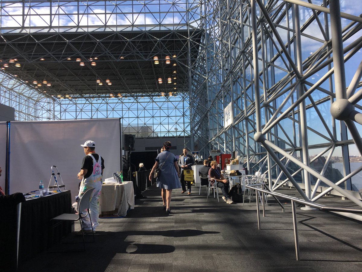 FixMeNY's tweet photo. We had a blast attending this year's @NewYorkBuild! Through networking, making new connections &amp; promoting our brand, we have high hopes for the future on how we can make home improvement simple. #NewYorkBuild @QueensChamber https://t.co/Nxrbr1xFsu