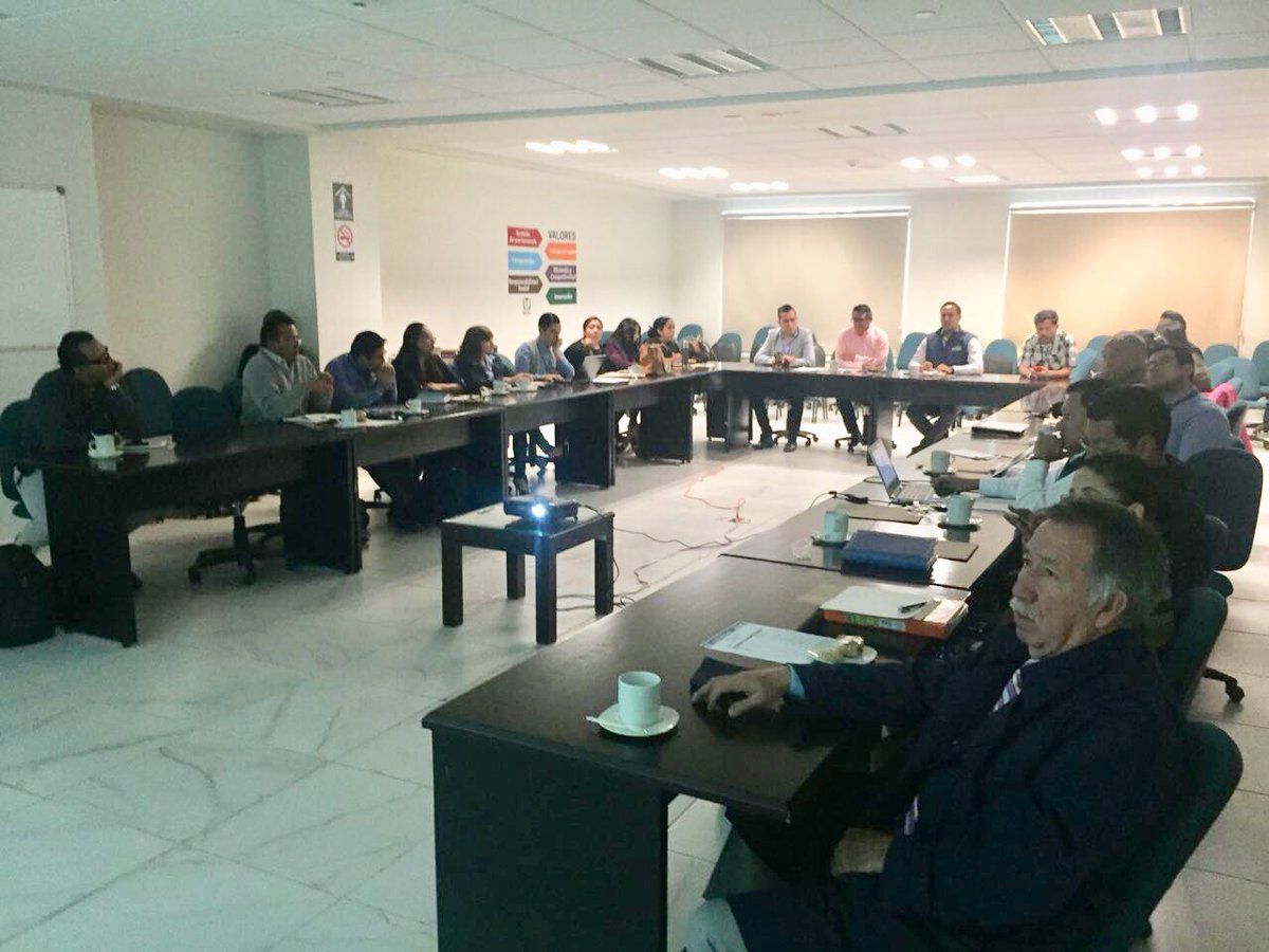 edw_bv86's tweet photo. Iniciando actividades de la 3a Reunión Ordinaria del CEVE con las instituciones del sector salud. Abordando el tema de Tuberculosis, sin duda un reto prioritario en salud pública.
@Salud_Hidalgo @LolitaOsorio_ @tiapreferida @SSH_Escamilla https://t.co/r1Ds6oOXfz