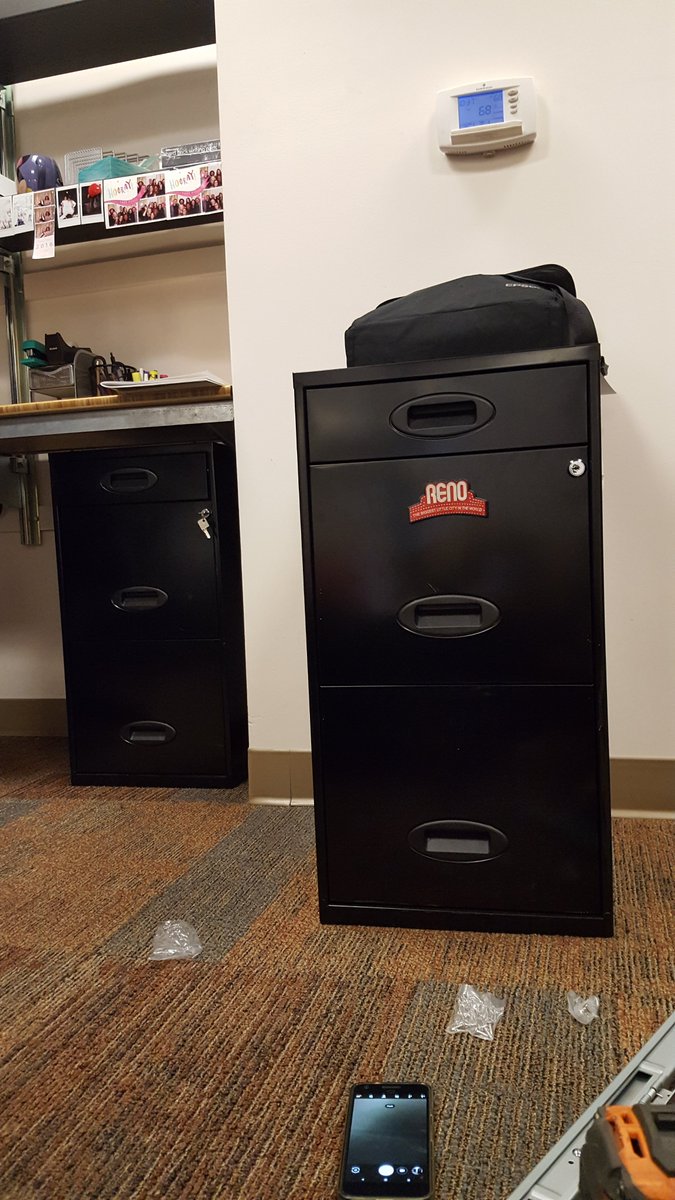 DSLocksmith's tweet image. DS Locksmith LA (818)584-4854
Install bar security for cabinets .
#locksmithLA #tarazana #Encino #locksmith #lockout #changelocks #installation #woodlandhills #bervelyhills