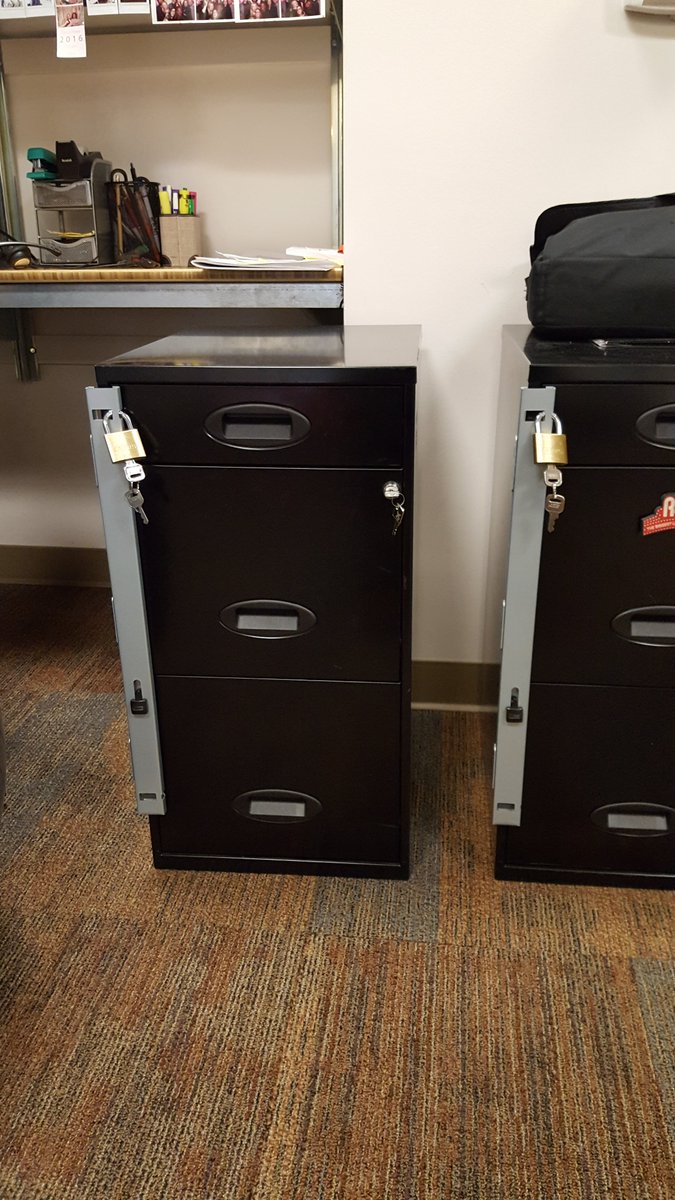 DSLocksmith's tweet image. DS Locksmith LA (818)584-4854
Install bar security for cabinets .
#locksmithLA #tarazana #Encino #locksmith #lockout #changelocks #installation #woodlandhills #bervelyhills