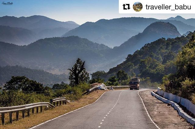 BBSRBuzz's tweet photo. #photography #scenic #roadtrip #parlakhemundi #odisha #bhubaneswarbuzz pic courtesy @traveller_babu ・・・
#naturelover #traveller #travellover #travellife #travelindia #travelodisha #incrdibleindia #beautifulodisha #landscapephotofie #goodshotz #beautifudestinations #Explore_… https://t.co/XOV4qBqRfr