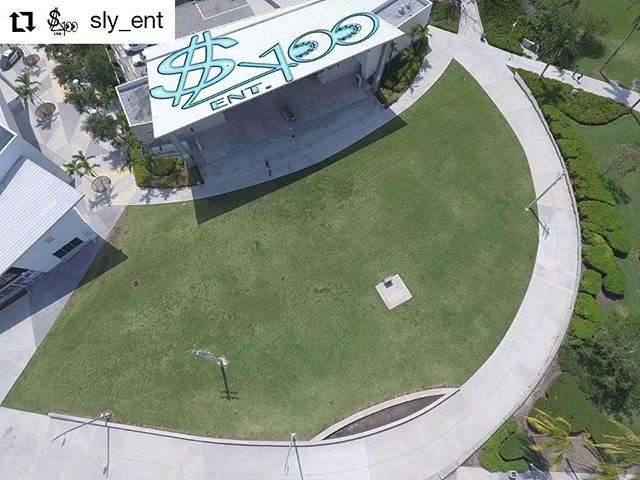 hollywoodfltap's tweet photo. ➖➖➖➖➖➖➖➖➖➖➖➖➖➖➖➖➖
Credit to @sly_ent
➖➖➖➖➖➖➖➖➖➖➖➖➖➖➖➖➖
@knowreason9 @djiphantom_4 @hollywoodtapfl ➖➖➖➖➖➖➖➖➖➖➖➖➖➖➖➖➖
#artspark #drone #dronephotography #youngcircle https://t.co/OHPredERsw https://t.co/P4b9imZdSa