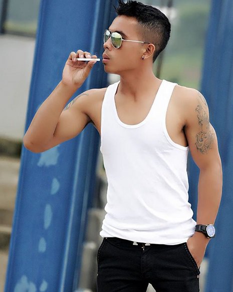 RemanteBernard's tweet photo. Mga tol!!! I am going to BALI next month. Meron pala dun mga available TOUR GUIDE (With Extra). Eto na book ko.... Sana OK!!! For sure, I will get some nice pics and vids after xxx. Abanagan na lang niyo!!! :-) https://t.co/q7nXXgbEuG