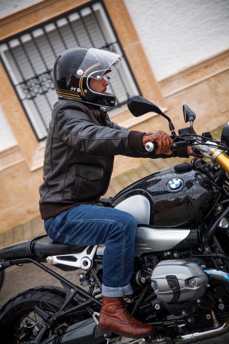 paco66_it's tweet photo. 🤩 New By City collection: Trousers, helmets, jackets, shoes...
🚩Custom style, really good materials and certificate CE homologation.
Follow it on: https://t.co/En7mxiX2wC

#paco66 #bycity #moto #custom #caferacer https://t.co/wy1T2DGiE0