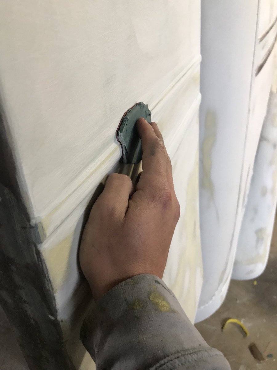 Mud_2317's tweet photo. Bead shaping 101🙏🏼 #justmudit #restorationtips #bodyfillertips #everglass #rage #ultra #evercoat #cars #autobody #Automotive #cars #mud #mudgang #hacks #sand #bodyguysarepeopletoo https://t.co/21NRGDY3wv