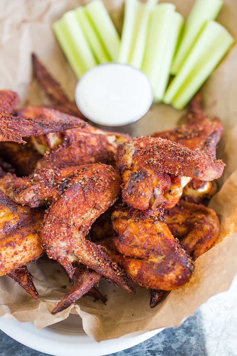 FlyingBurrito_'s tweet photo. Wing Day 5% off your style of wings @ 3:00 PM! #wings #deals https://t.co/nmzRzQde01