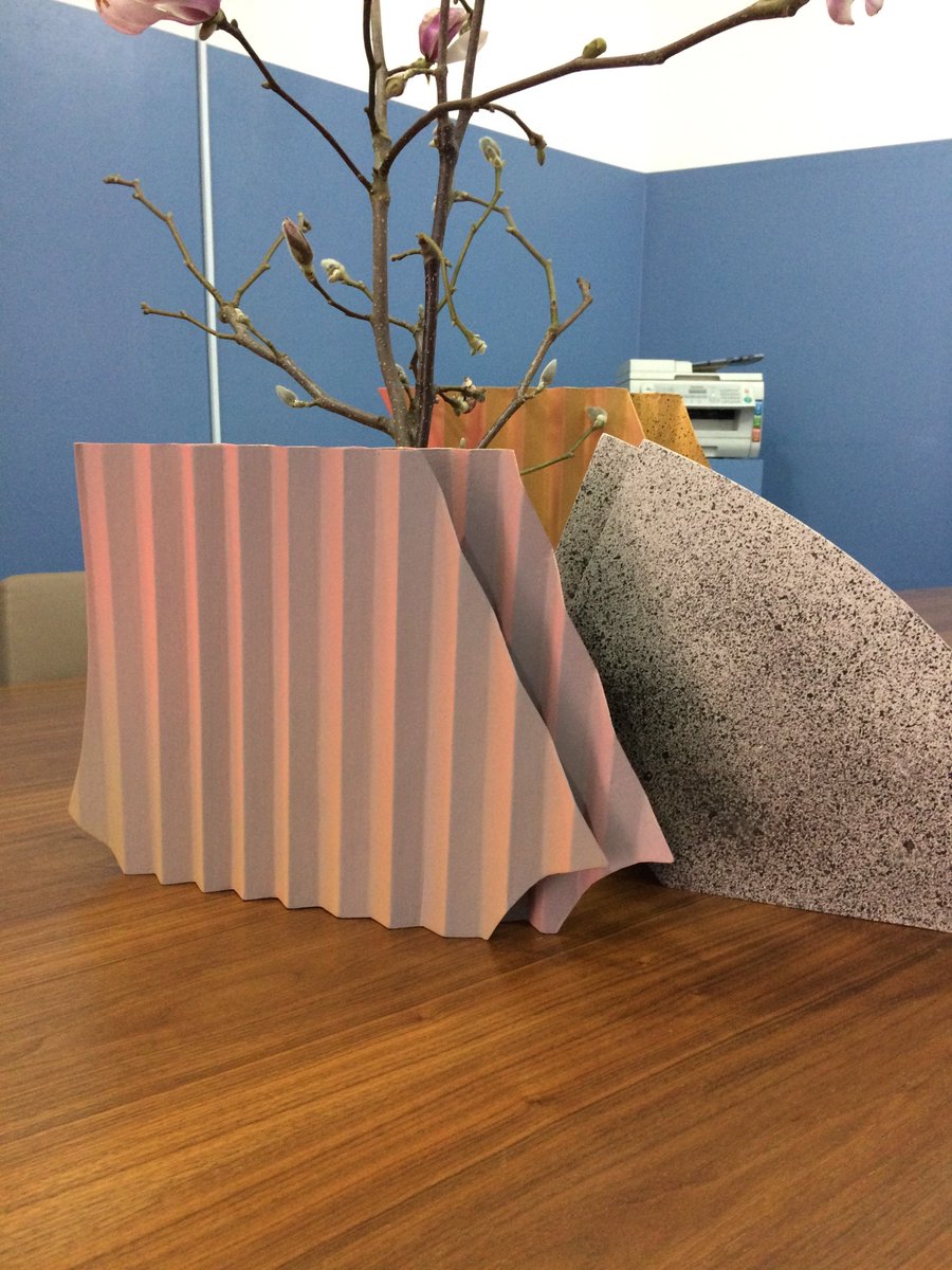 KingsgatePS's tweet photo. 'in which she comes to regard her thinking as a weapon - or - my/her promise - my/her guide - my/her will' by Nadia Hebson has just been installed as part of #MachiavellianMary
See the show at #kingsgateprojectspace until 6pm today
& Thurs-Sat 12-6pm until 14 April https://t.co/7Ow2Itac9c