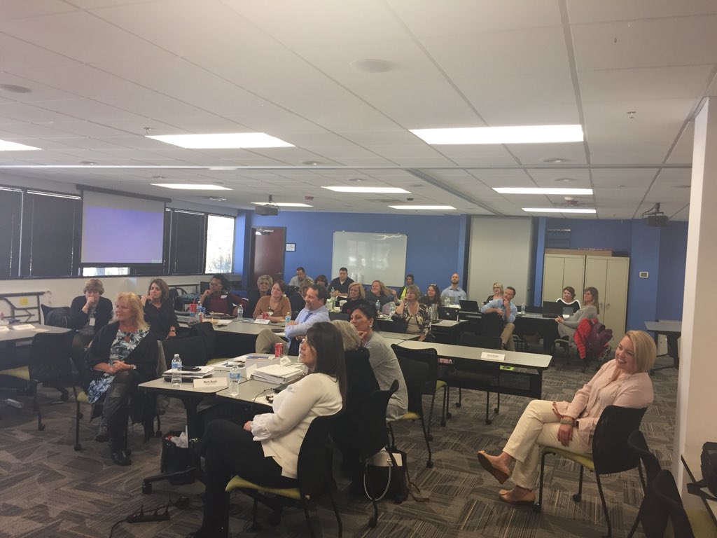 SHCUrbanSegment's tweet photo. Value Proposition.... Do you know your value? #SHCBOOM #LEARNING #longtermcare @LTCrevolution @drbaumgartner @MaryMcNevin https://t.co/EEEWKloHJ7
