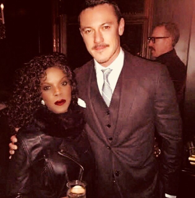 LukeEvansTalk's tweet photo. Via dgirljay
.....So who isn’t in love with #LukeEvans?!!!😏💋
#luketeers #thealienist #welovelukeevans #lukeevansfans #gaston
https://t.co/j36TPz4f3d
At The Savoy, London https://t.co/szjlblpZgj