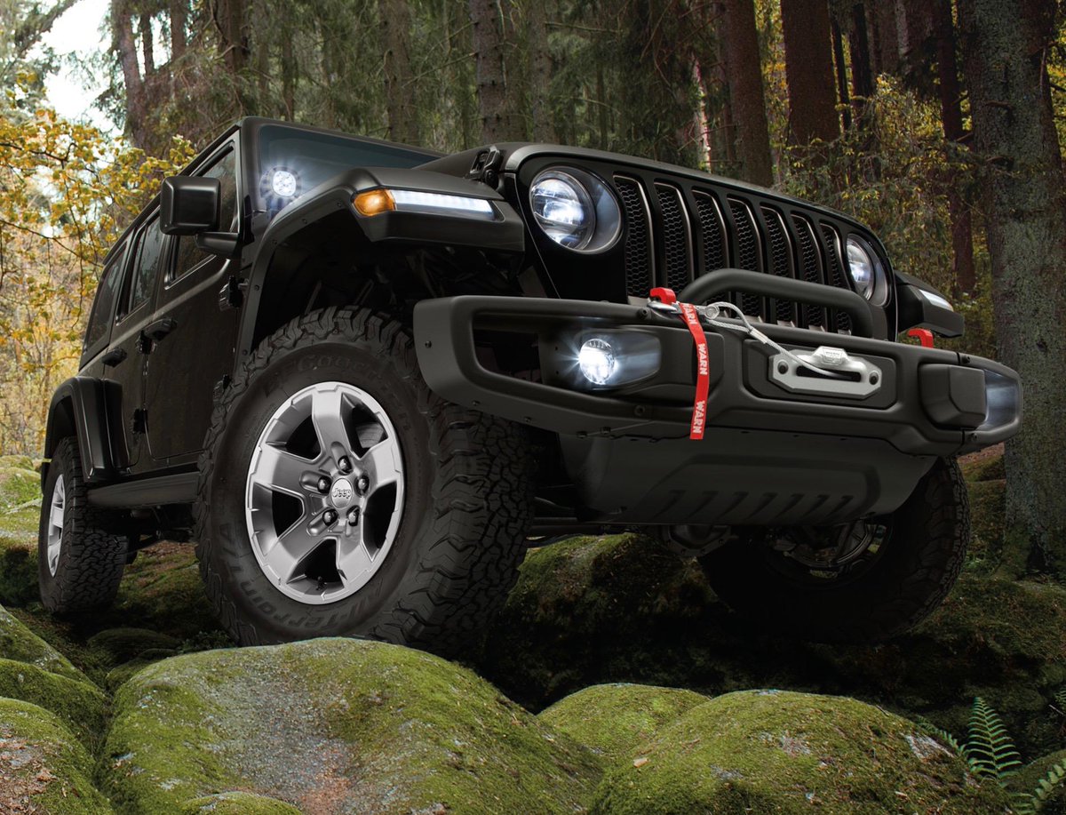 OfficialMOPAR's tweet photo. Hardcore off-roading at Moab? Take on the terrain with reliable @Jeep Performance Parts from #Mopar. https://t.co/2uSmKqxcBI https://t.co/FNijq0KlGm