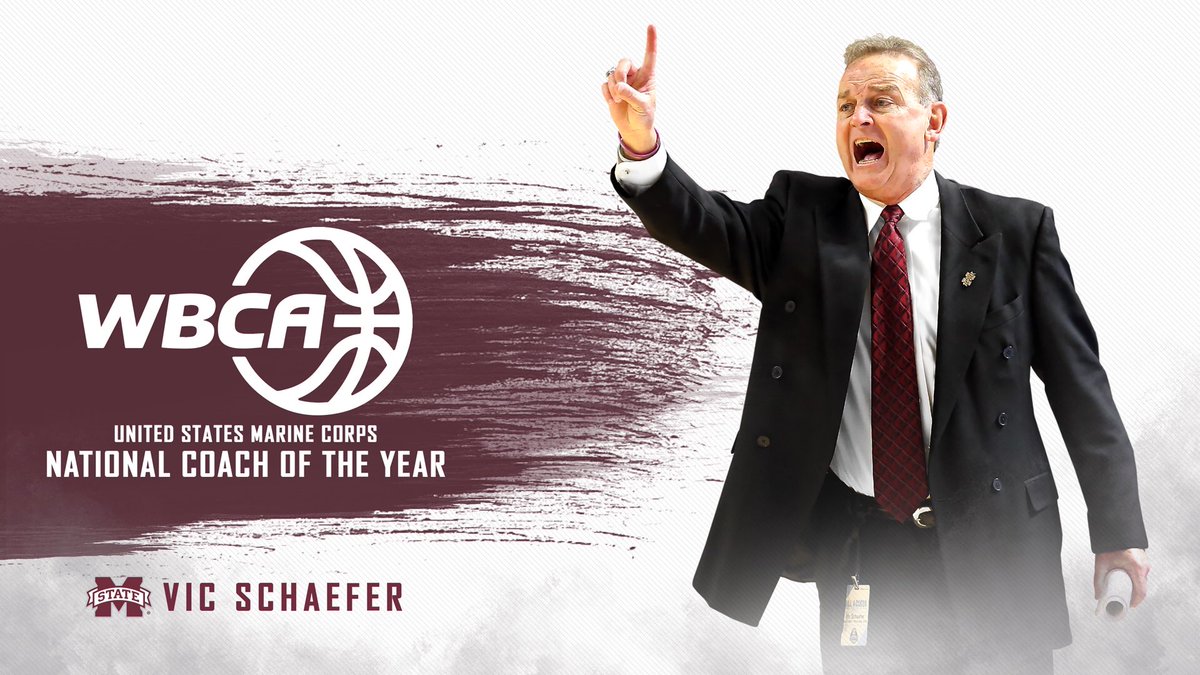 HailStateWBK's tweet image. A banner year for your Bulldogs has paid off! @CoachVic_MSU has been named WBCA Coach of the Year! 

📰: hailst.at/2IJMZX0

#HailState🐶