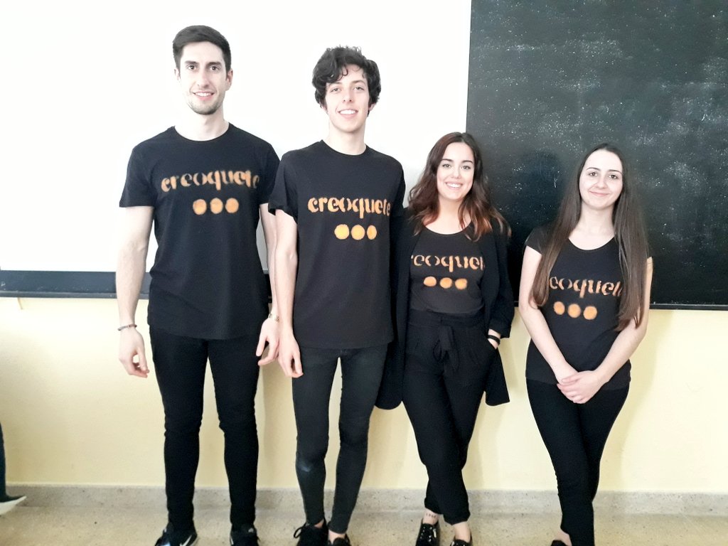 LaSalle_Gijon's tweet photo. Tras 6 meses de trabajo, el alumnado de 2° de Asistencia presentó hoy sus innovadoras  propuestas del proyecto con @creoquete, que  fueron valoradas por @XanaMatey y Roberto Rúa, de esta compañía. Aprendiendo de la empresa real para una formación con futuro. #MiraMásAllá https://t.co/U1ep96d0eL