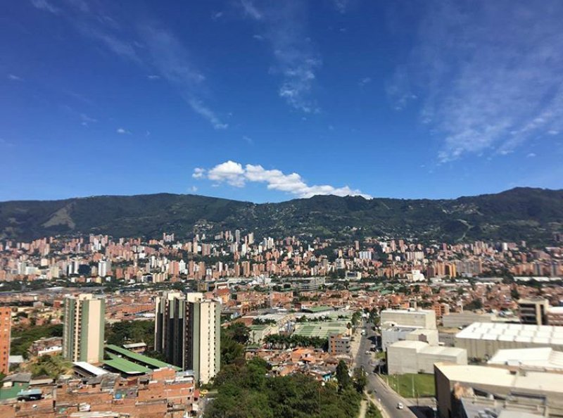 touringmedellin's tweet photo. Desde el sur del Valle de Aburra 🍃🌤️
#ACityToLive #Medellín #TouringMedellín #EternaPrimavera #Turismos #Antioquia https://t.co/1rPQcUbRRn