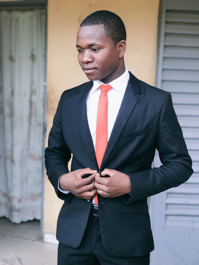 Bambakeleti's tweet image. On travaille dur pour atteindre nos objectifs #Programmeur