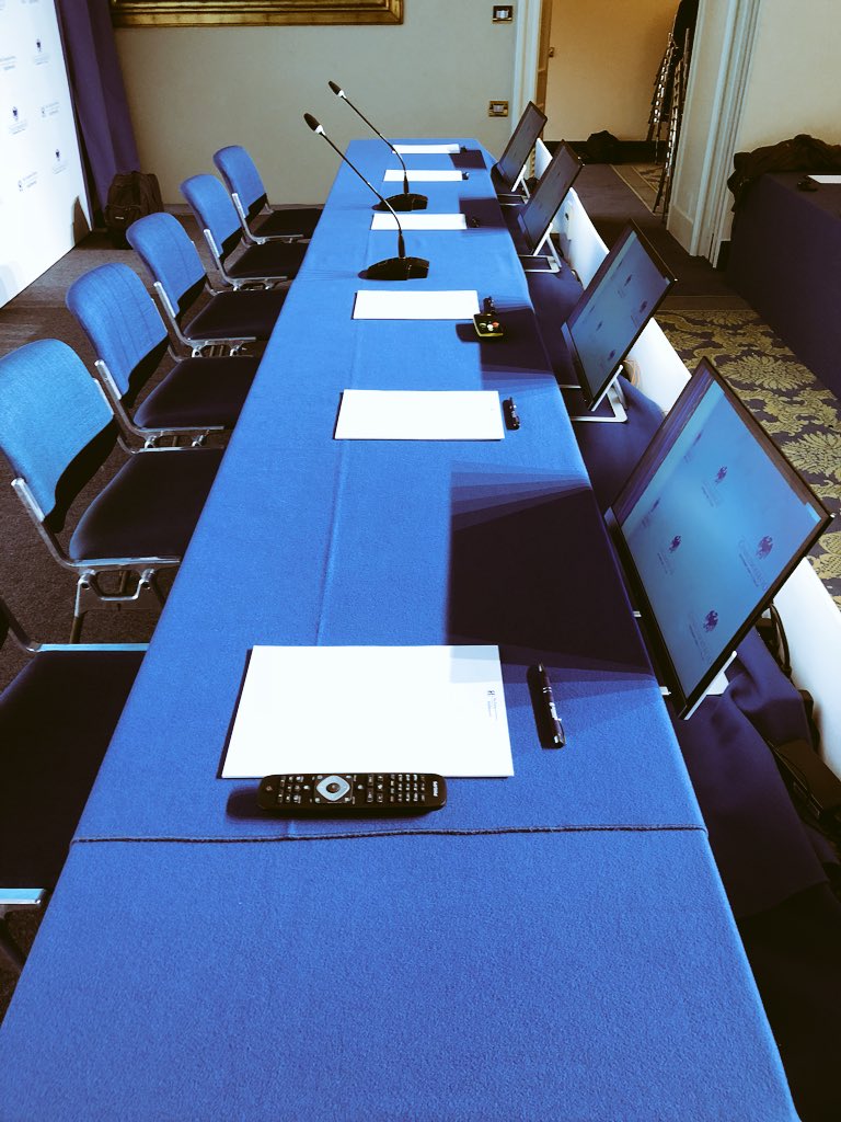 Confcommercio's tweet photo. Ultimi preparativi per #ForumConfcommercio. Domani alle 11 conferenza stampa con presidente #Sangalli, @RivoltaF, #MarianoBella di @USConfcommercio, @SergioDeLuca_ https://t.co/KEVolQYSWb