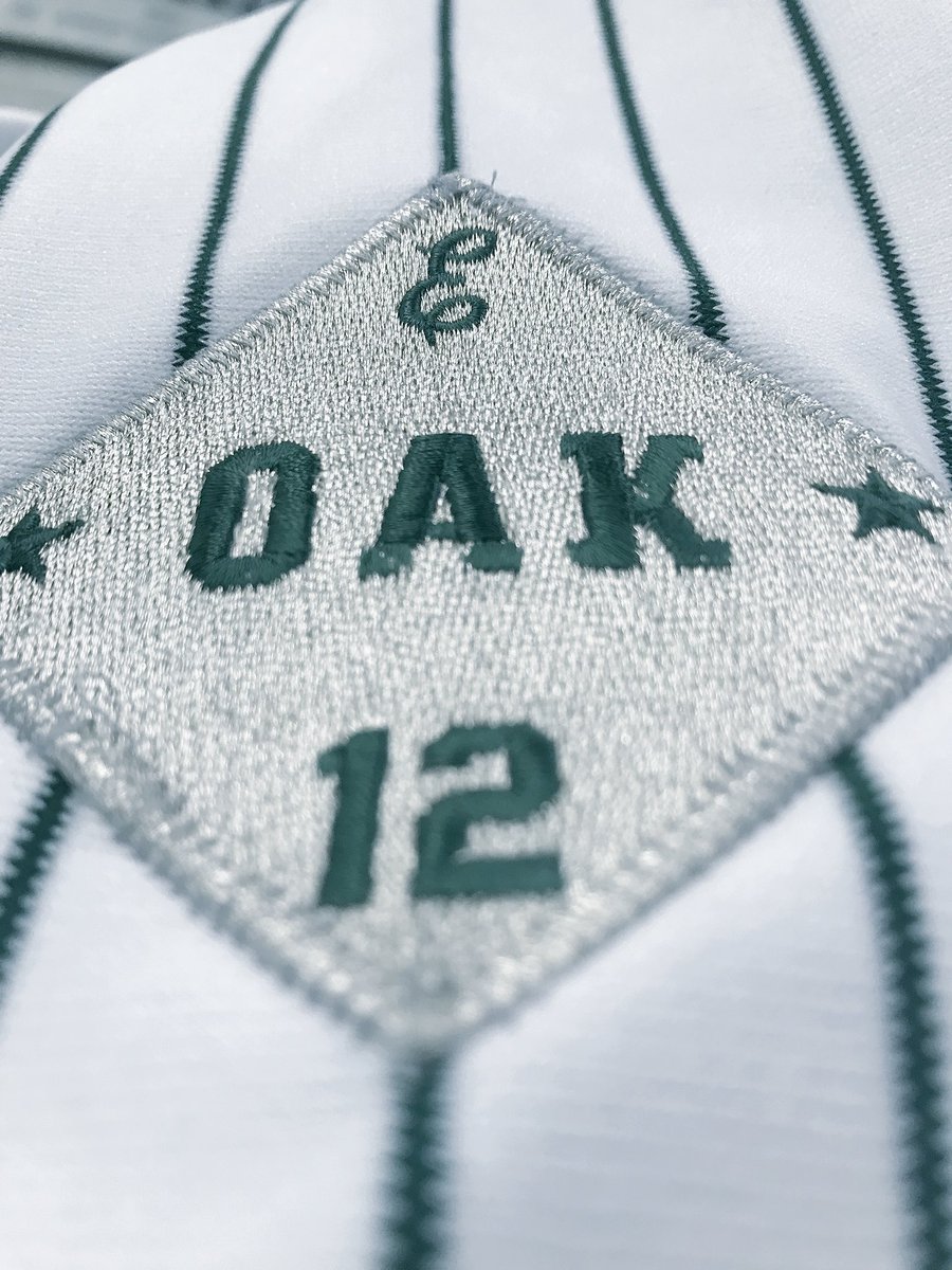 EMUbsbmanagers's tweet photo. The home pins make their return this weekend 😏❄️☝🏼 https://t.co/vka2389ZFy