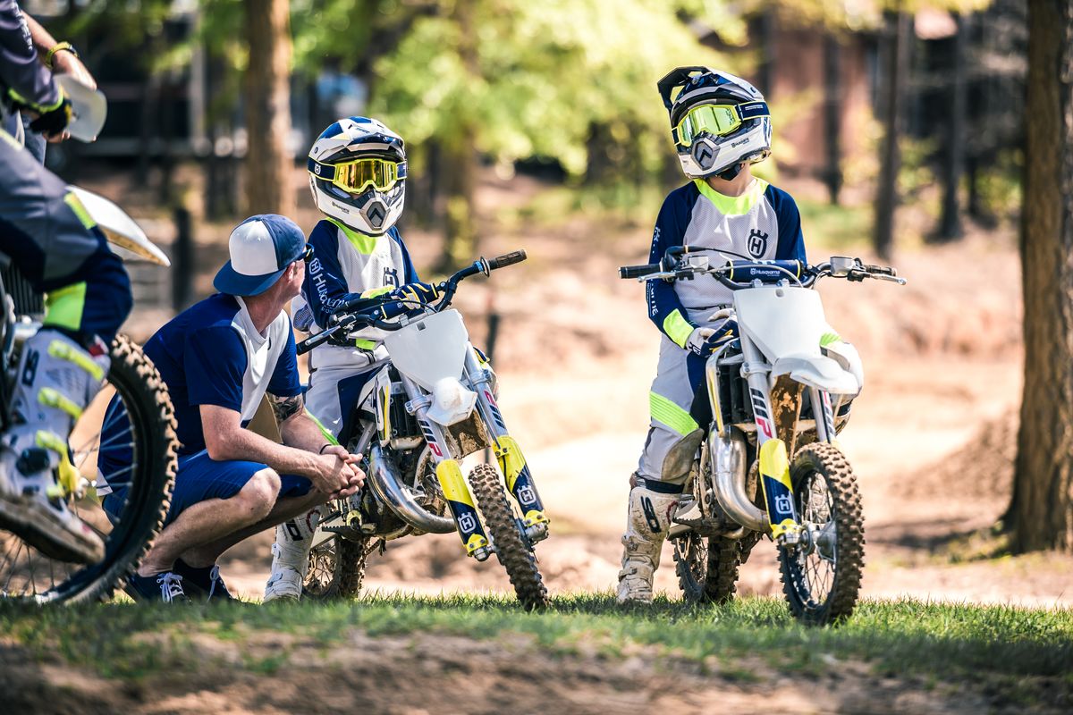 Bikes and a crew. It doesn't get much better than that. 

#Husqvarnamotorcycles #tc65 #mx #mxlife