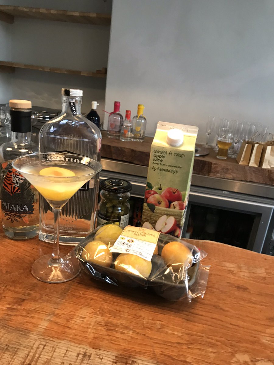 Russell Jackson tweet media