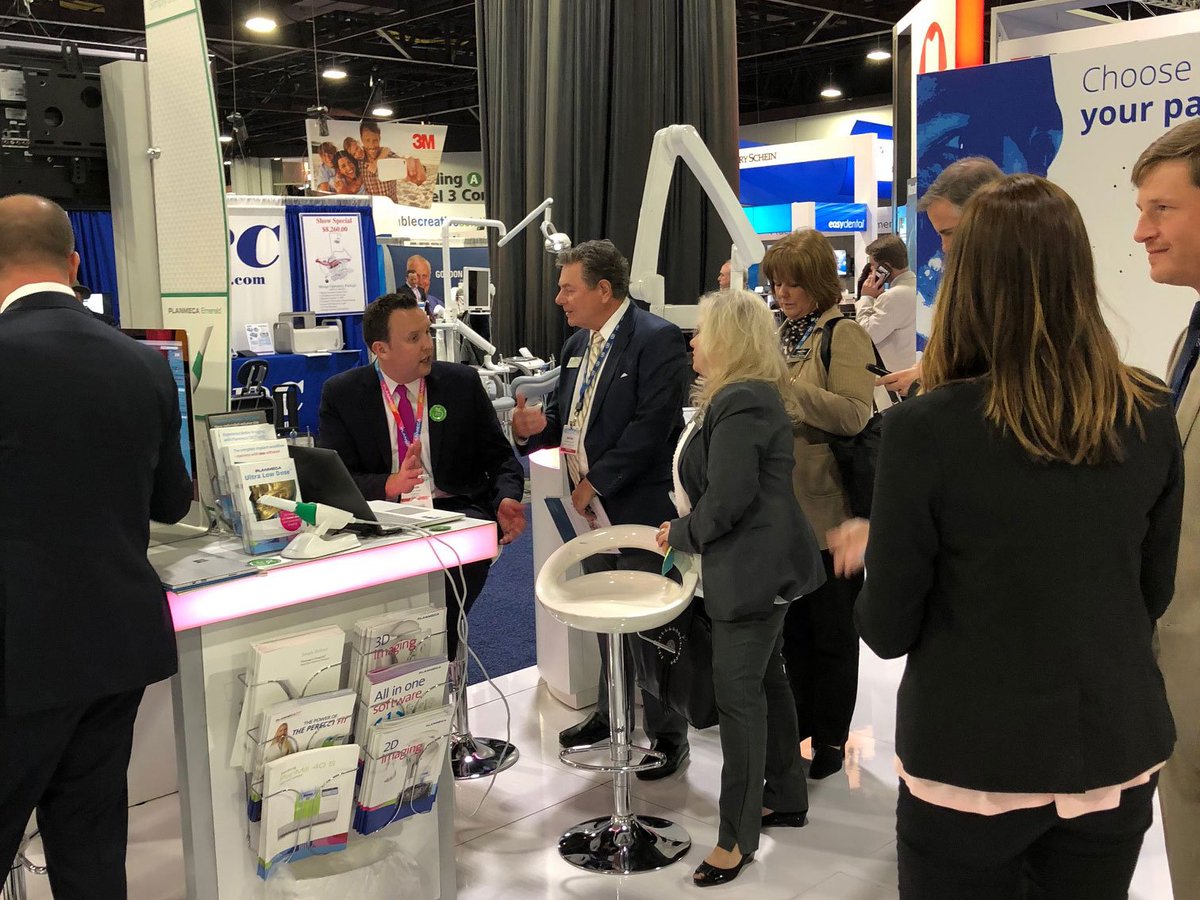 PlanmecaCADCAM's tweet photo. It's OPENING DAY @HinmanDental 2018. Off to a great start @ Planmeca booth 527 &amp; 627!!! https://t.co/kpuORdG0kH