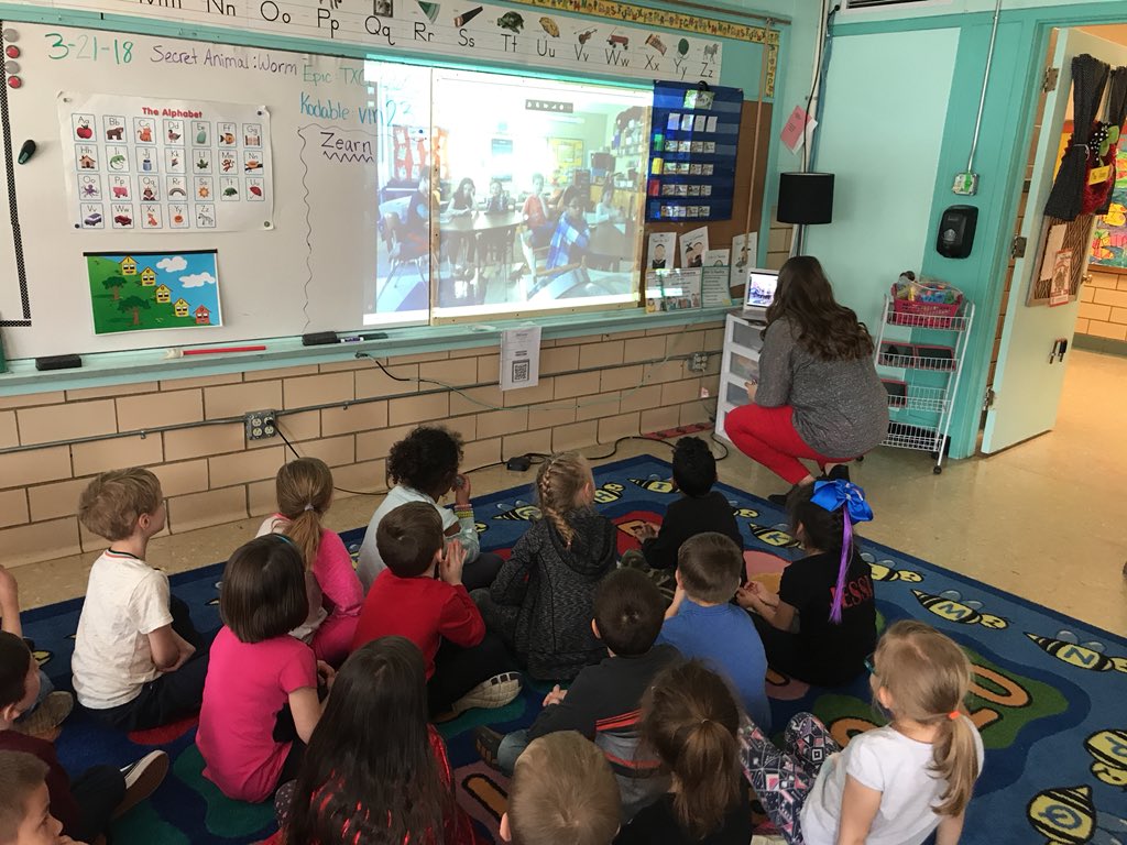 VinsonsKinder's tweet photo. Google hangout with our 2nd grade friends. #cehornets #hornetsr2 @atechiebookworm #Elite8Tech https://t.co/wrOsaSrS2M