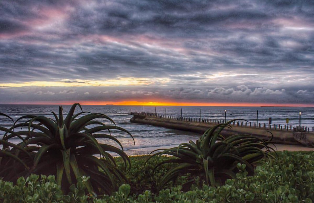 ILuvDBN's tweet image. Cloudy beauty #Durban