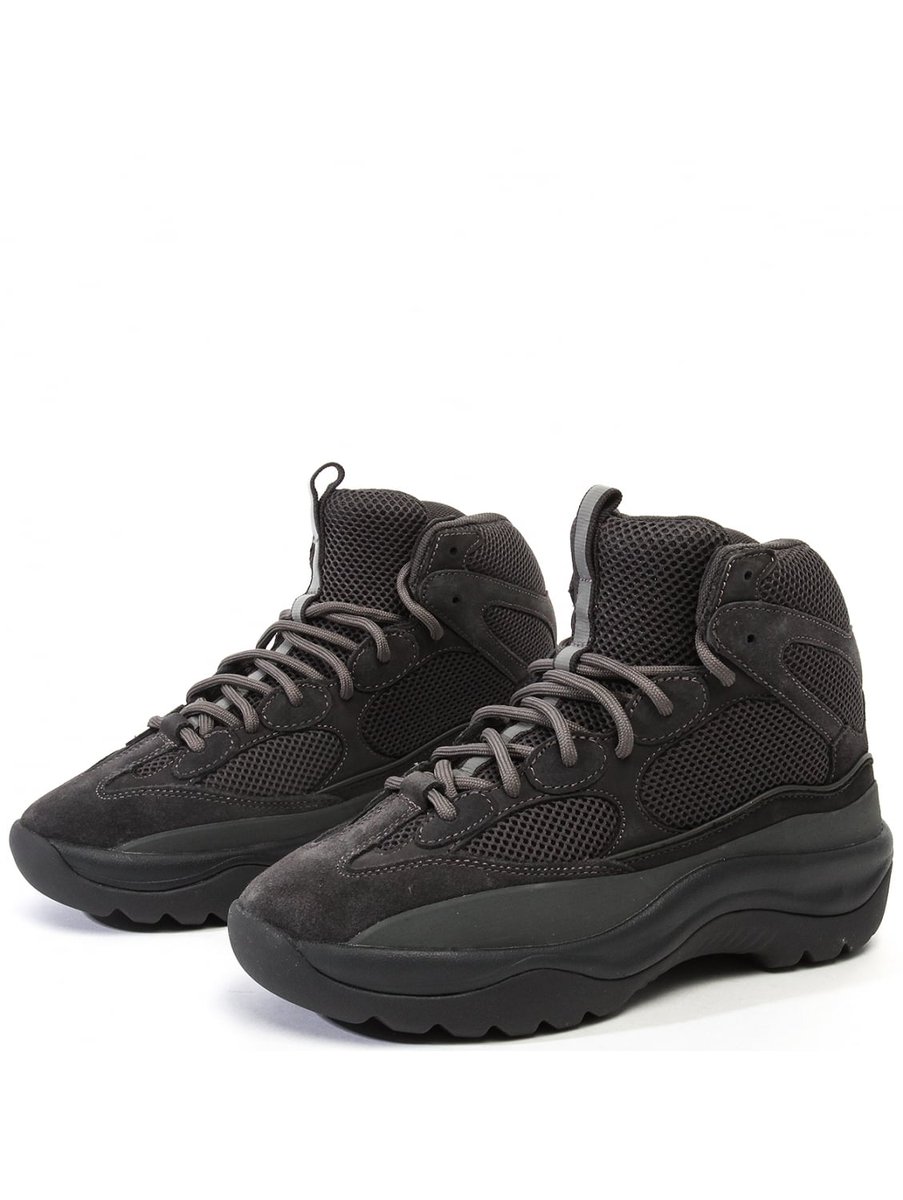 yeezy desert rat boot black