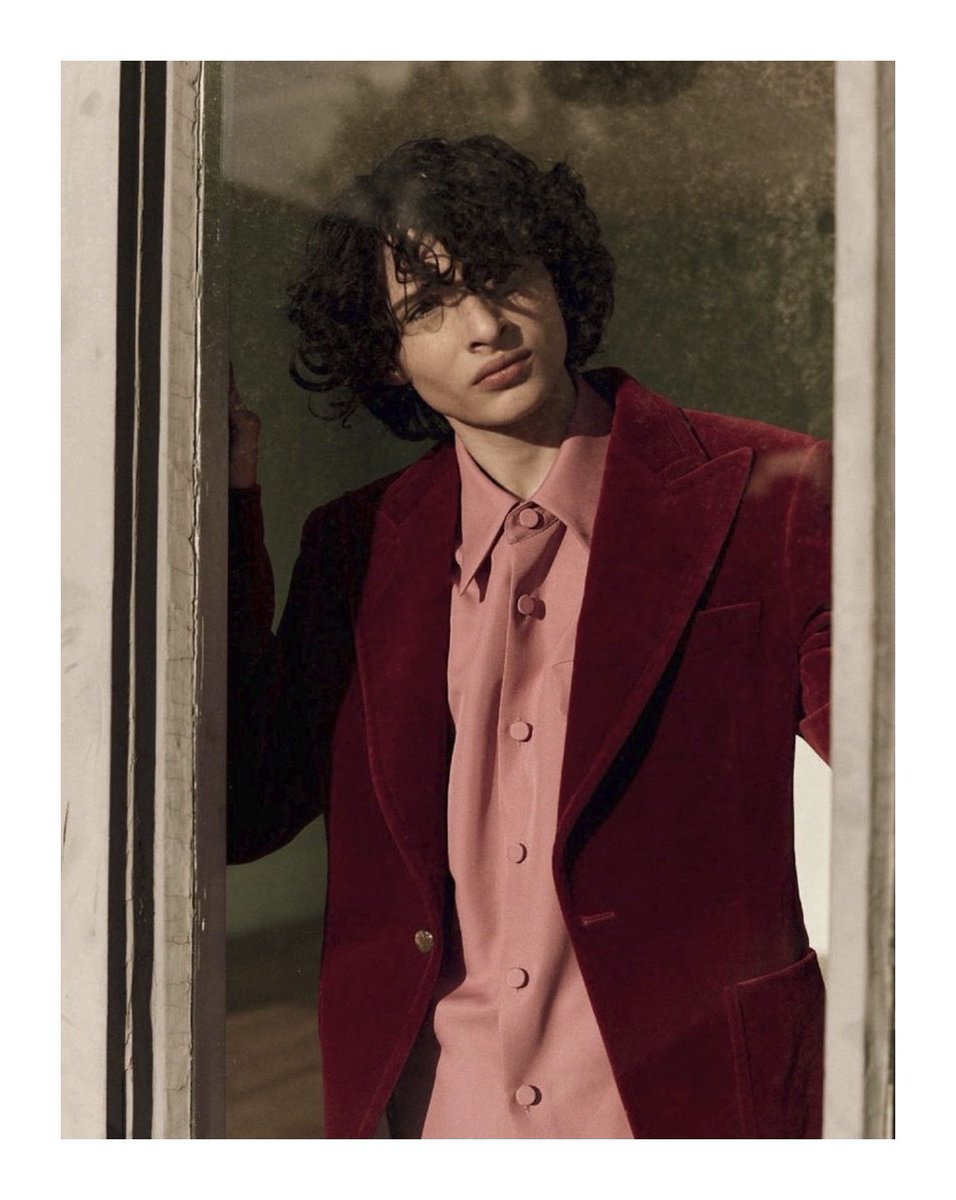 gucci's tweet image. Spotted in @LOfficielES, @FinnSkata in a velvet formal jacket and retro shirt from #GucciSS18 by #AlessandroMichele. #GucciEditorials 
Photography by: Graham Dunn
Styling by: Danyl Geneciran