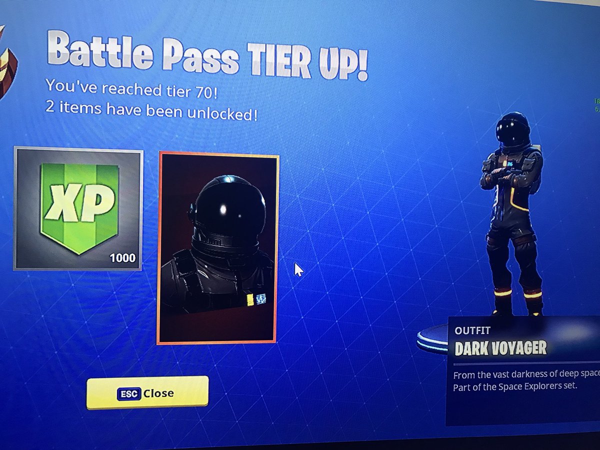 gamergirl girlgamer girlgamers gamergirls queen fortnite fortnitebr battleroyale br season3 battlepass season3battlepass twitch twitchtv - fortnite dark voyager skin combos