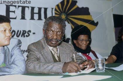 NelbornBikram's tweet photo. When Mandela was prepared to negotiate with De Klerk's Nationalist Party for political transition, PAC President Zephania Mothopeng refused to recognise De Klerk's administration.
#PACvsANC https://t.co/OsHjS6UXEa