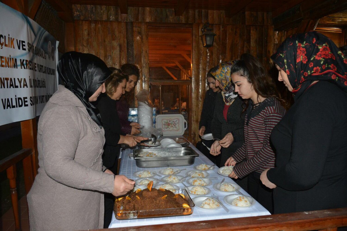 “Ey Allah’ım! Recep ve Şabanı bize mübarek kıl, bizi Ramazan’a kavuştur.”🙏

Akdeniz, Bezmi Alem ve Elmalılı yurtlarımızda Regaib Kandili dualarla kutlandı🌷

#KYKdaKandilBaşkadır 
@SinanAksuKYK 
<a href="/HasanDavulcu/">Hasan DAVULCU</a> 
<a href="/cuhadar07/">Mustafa Çuhadar</a> 
@oktaymahser2023 
<a href="/turgutersan/">Turgut ERŞAN🇹🇷</a>