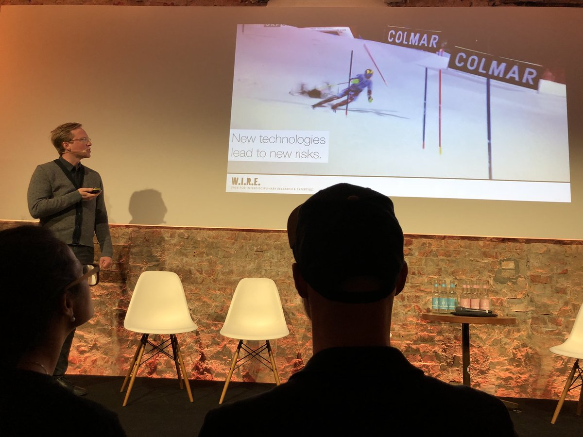 cat_in_berlin's tweet photo. Focus on customizing mobility solutions is key according to Stefan Pabst #radbahnPlus https://t.co/QS3QkLOTRS