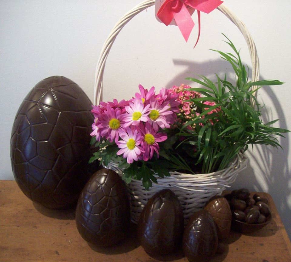 CEPMOULDS's tweet photo. Quality Easter egg moulds manufactured by CEP est1975 https://t.co/VKEKLQigHB