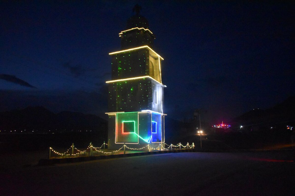 FazalAminSA's tweet photo. #Preghar Monument at #Makin beautifully lit on #23Mar, stands witness to the sacrifices of all #Pakistanis for peace, in testimony to the struggle of ridding #Waziristan of violence. In memory of time when #AchakzaiTahafuzMovement were in hibernation
#PakistanDay https://t.co/Q7d0iJj8hQ