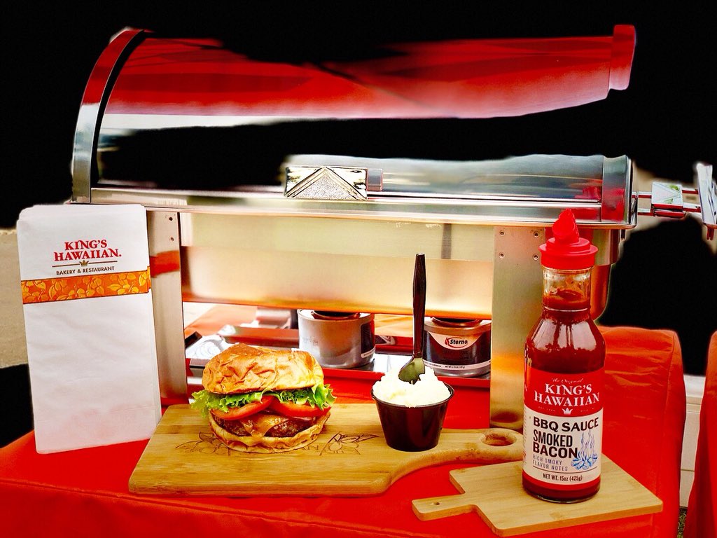 SnappySnacks's tweet image. What is @kingshawaiian serving up today for the #losangelesdodgers? Check out the pics to find out!

@tomramseyjr #TeamSnappy
#kingshawaiian #dodgers #baseball #camelranchstadium #foodtrucks #mobilecatering #phoenixarizona
#snappysnacksmobilecatering 
#springtraining