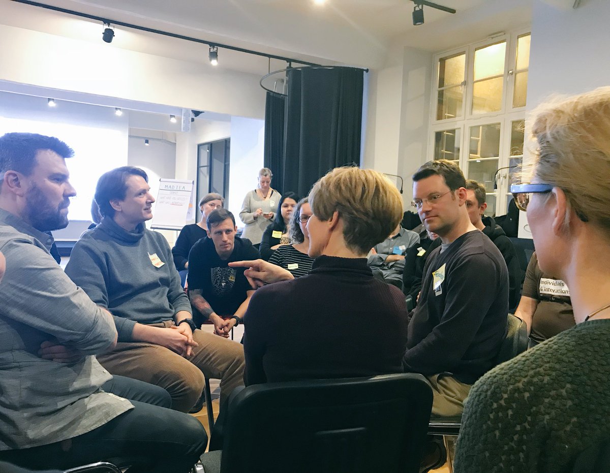 Nikkol_F's tweet image. Experiencing the #UXFishbowl #LiberatingStructure at #LSLabBerlin