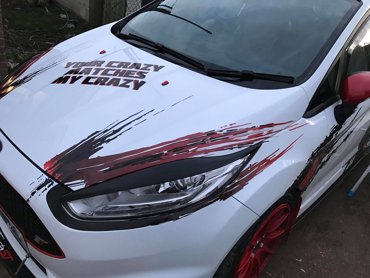 oxonstoves's tweet photo. @VancityReynolds Needs a cameo of harley quinn @MargotRobbie #Deadpool2 #promocar https://t.co/ZeISjTjEhf