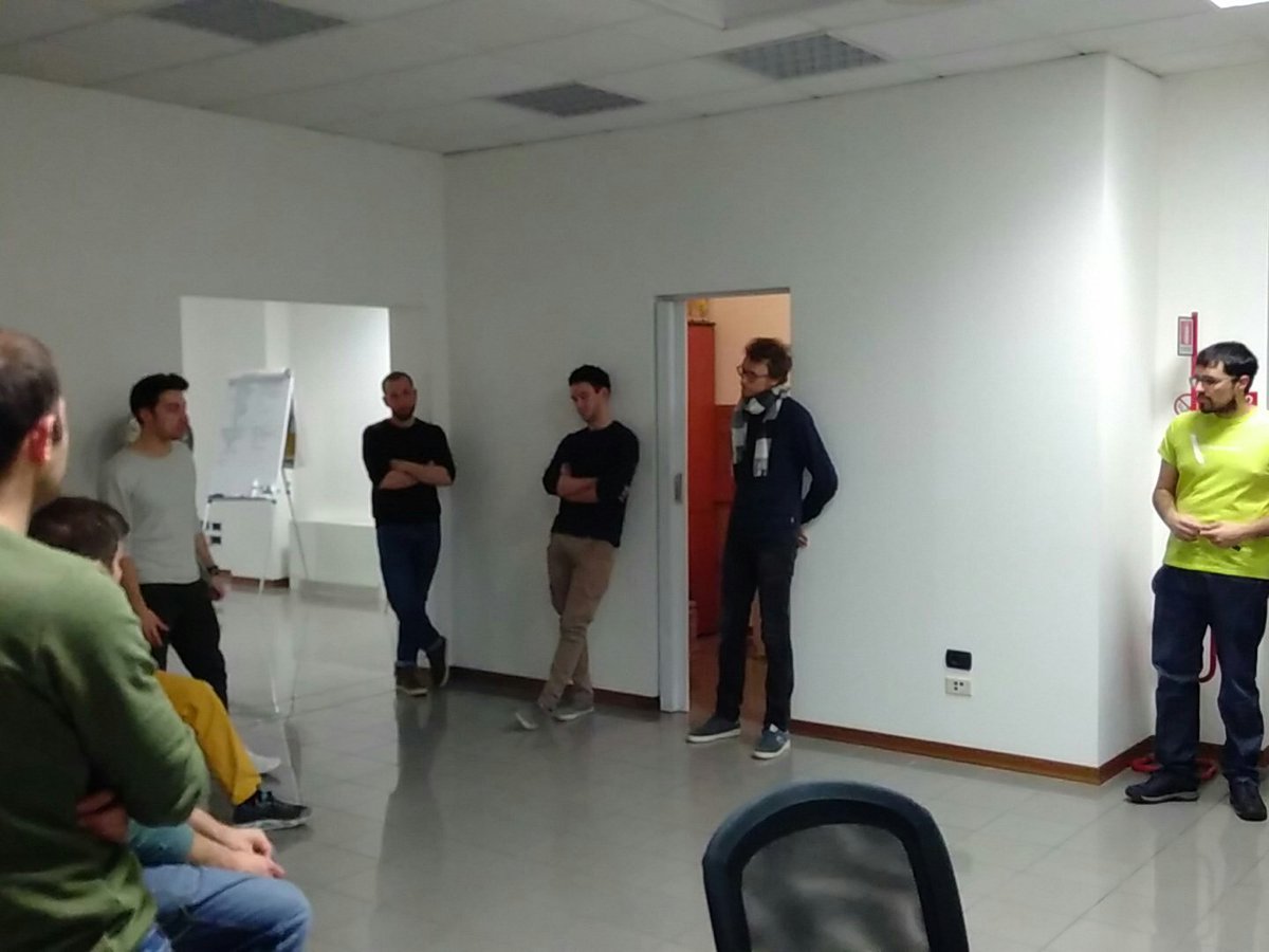 MarcaUserGroup's tweet image. First retrospective on our #frameworkless #hacknight