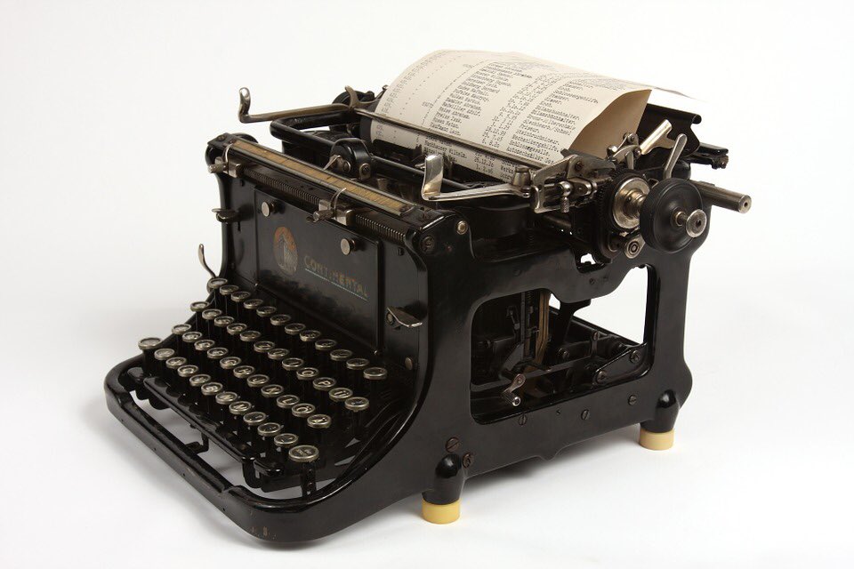 bridgeview_mall's tweet image. Did You Know :  The typewriter was invented in 1829
#DidYouKnow #typewritter #history #inventions #OldSchool #awesome #first #TypeScript