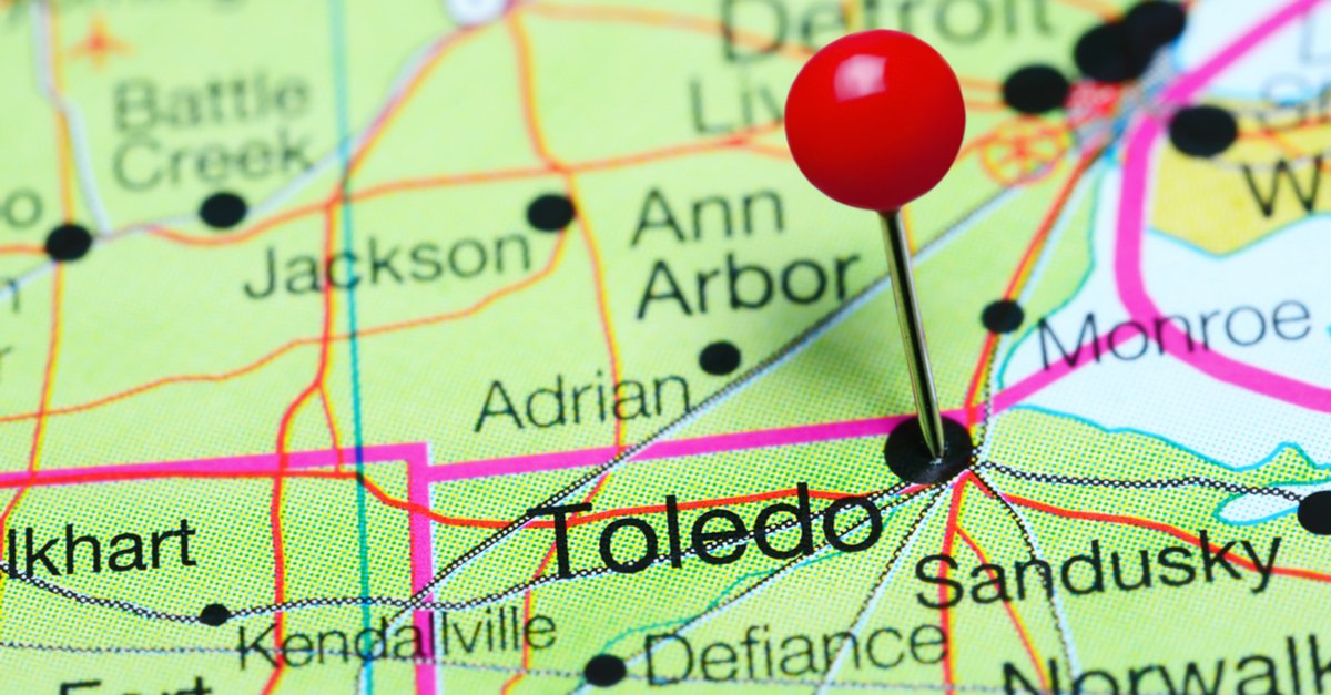 UToledo_Health's tweet photo. Have you heard? Expedia polled 1,000 Americans on their favorite medium and small towns to visit in the U.S. Toledo came in fourth on the list! https://t.co/Ho2NuipUgk https://t.co/mSkcoqFhYG