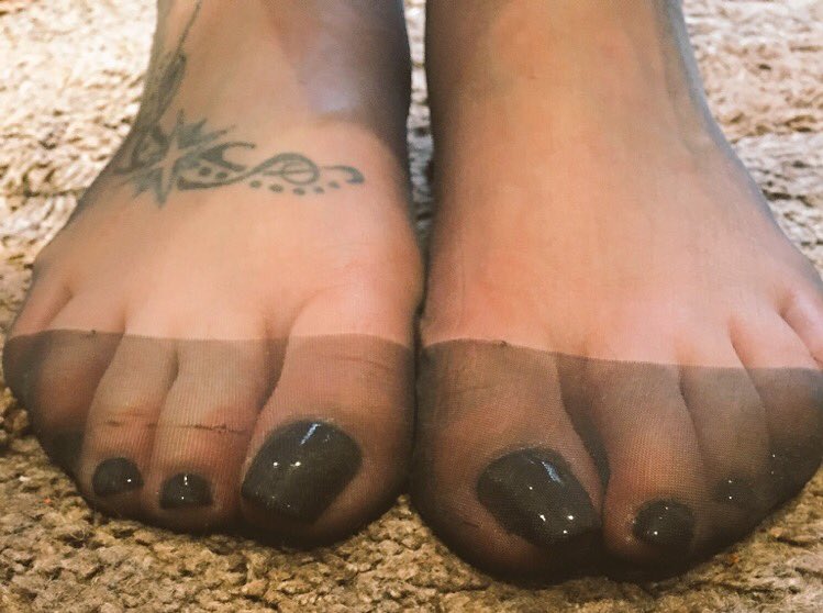 CarmensFeetFans's tweet photo. Wow!  Just look at these incredibly, extremely SEXY feet of our fantastic @lady_nylons from a while back but I think you #footboys will agree these feet are so 🔥🔥🔥🔥🔥🔥🔥 #nylonfeet #opentoeheels #foottattoo #sexyblacktoes #toeseams #arches #Welshfeet 𗂮 https://t.co/9BKikig370