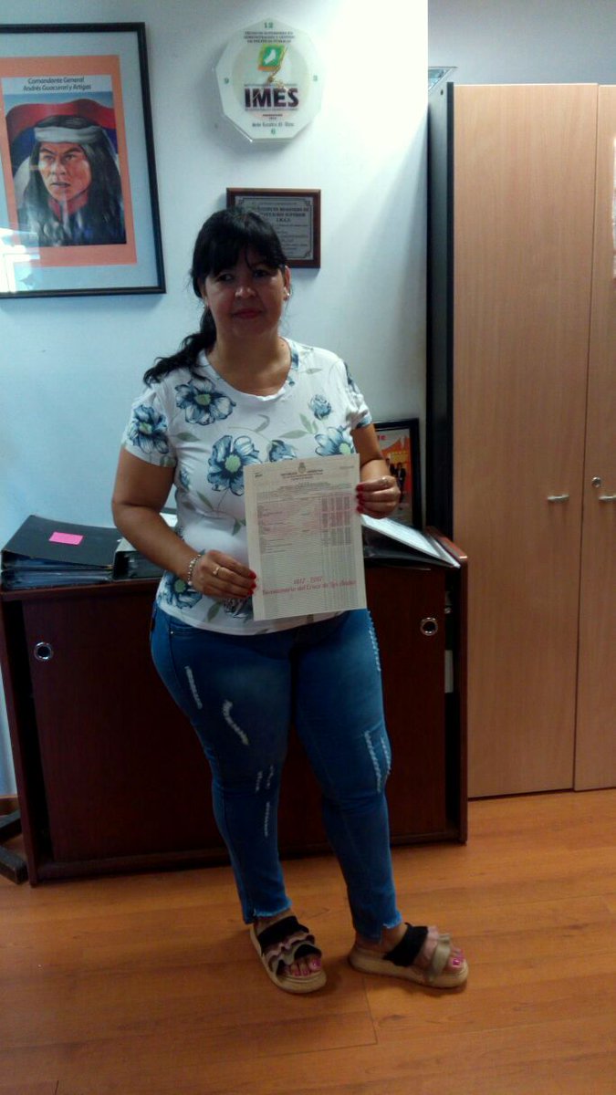 MisionesImes's tweet photo. #NueveasEgresadas #SedePosadas
Vanesa Sersing retiró su título de “Técnica Superior en Gestión Administrativa y Políticas Públicas” y Daniela Bogado, el título de “Bachiller en Ciencias Sociales y Humanidades".
¡Las felicitamos y las alentamos a continuar capacitándose! https://t.co/TpvwKTyKfr