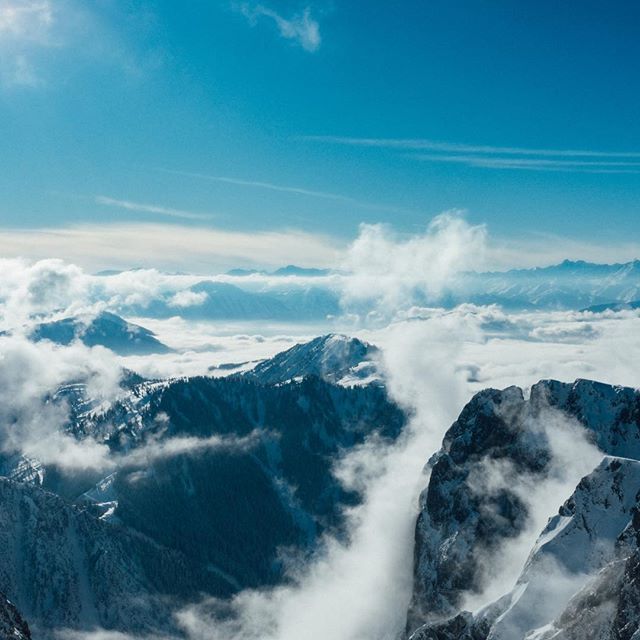 El_Maxus's tweet image. Mountainviews 😍
.
.
.
.
#splitboarding #karakoram #sparkrandd #jonessnowboards #powaustria #protectourwinters #ournbhd #earnyourturns #nofriendsonapowderday #fromwhereiride #faceshots #skimo #skimountaineering #discoveraustria #salzburgerland #MTNlife #hike #themountainiscal…