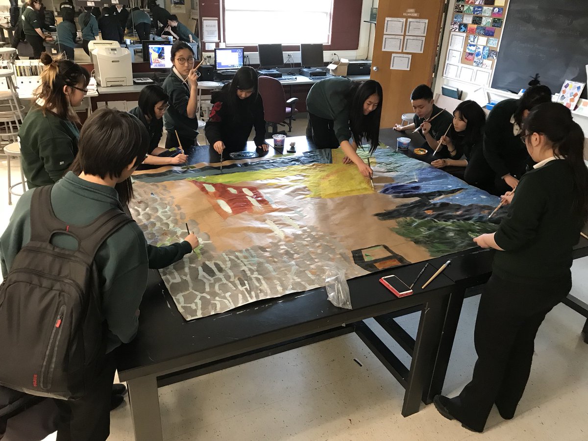 Ms_Brockest's tweet photo. St.Robert Rams Design Club hard at work on our next design for French Council. #designclub #strobert #artislife https://t.co/bDMCapf5HZ