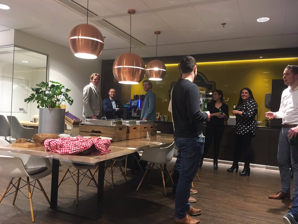 itilitybv's tweet photo. Nice group of potential Young Professionals at our #Itility office...  https://t.co/3GVTrac8JE https://t.co/aABz5jSl29