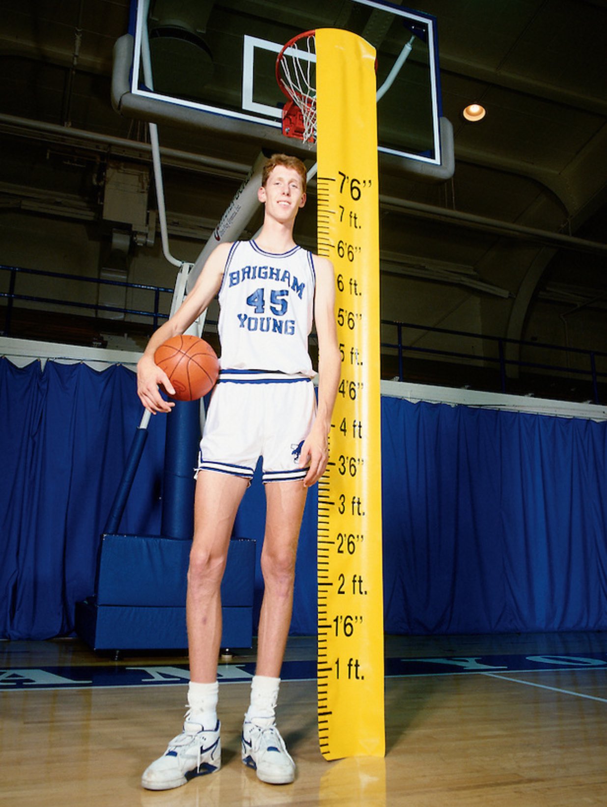 (1990) Happy birthday to 7\6\" Shawn Bradley! 