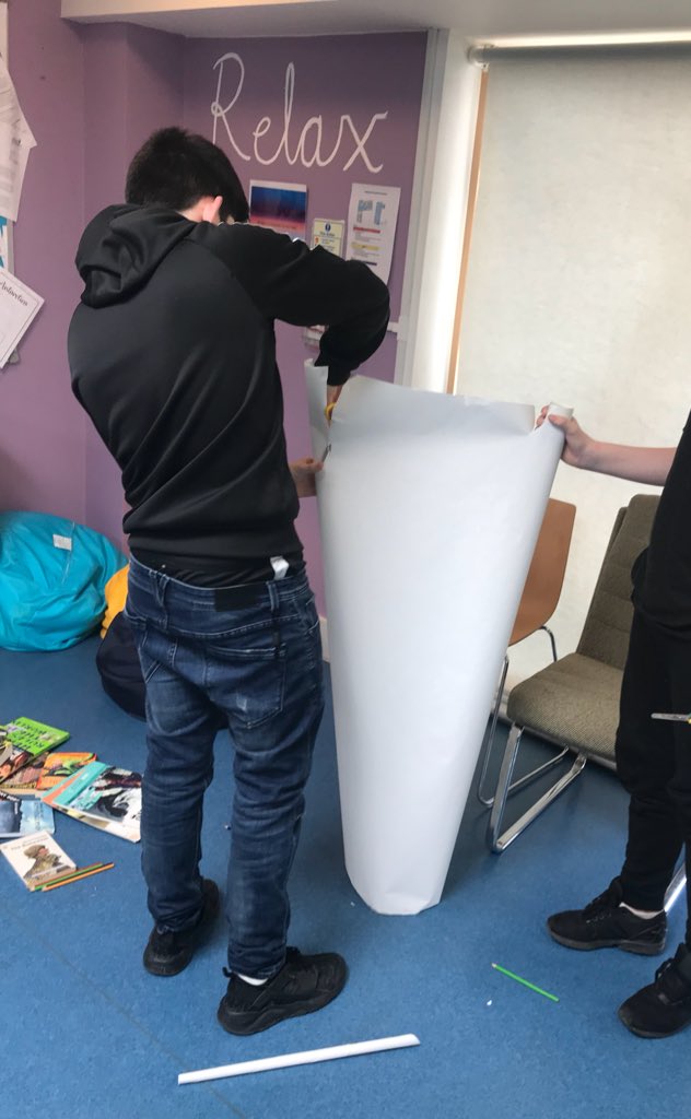 OMG_IM_LEARNING's tweet image. Practical Hands-on Learning 📚💪🏾

KS3 Students combining their #Mathmatical knowledge of Shapes, &amp;amp; Measurement with #DesignTech Skills to Create 3D Pyramids for Next terms theme of Egypt 🇪🇬  

#alternativeprovision #teacherlife #Mathematicians #shapes #nets #Designers #DT