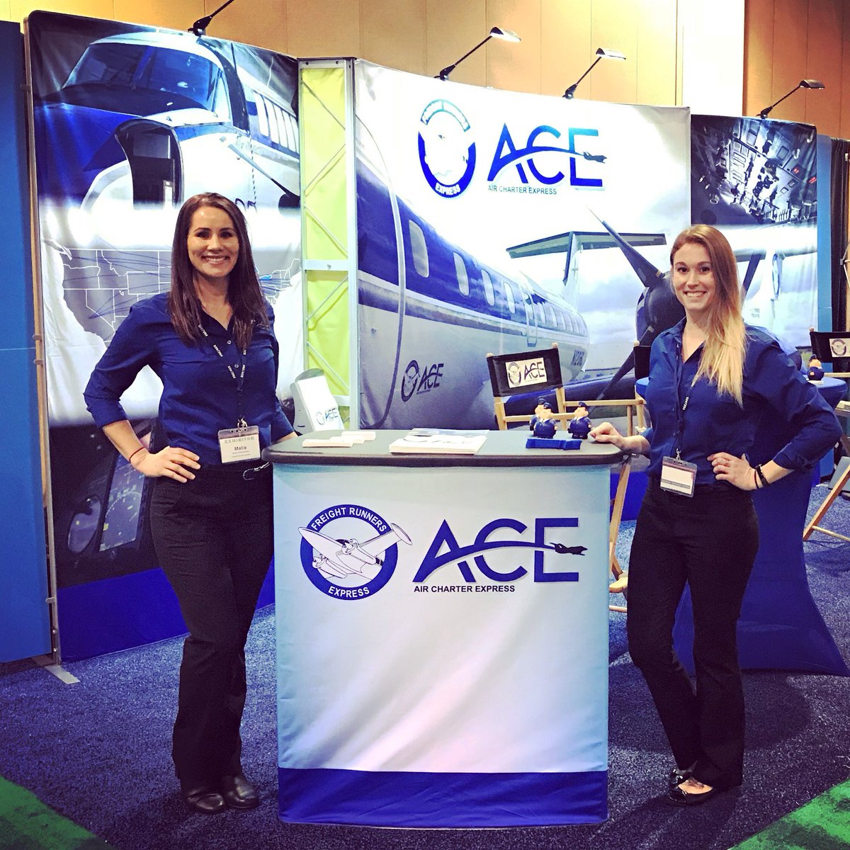 freight_runners's tweet photo. Come visit booth 635 to find out more about our awesome company!
#womeninaviationinternational #wia18 #aviation #emb120 #freightrunnersexpress #aircharterexpress #photooftheday #pilotjob #womeninaviation #beech99 #beech1900 https://t.co/7LuveZQxz7