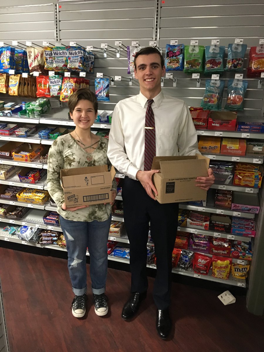 FCASD's tweet photo. On 3/19, our @FCstugovt community outreach visited with vets at the Heinz VA Hospital. Students greeted visitors, distributed popcorn, worked in the store &amp; served and cleaned up lunch. Others spent time listening to veterans as they shared stories. @PADeptofEd @FCStudentSec https://t.co/A4x3WJNal6