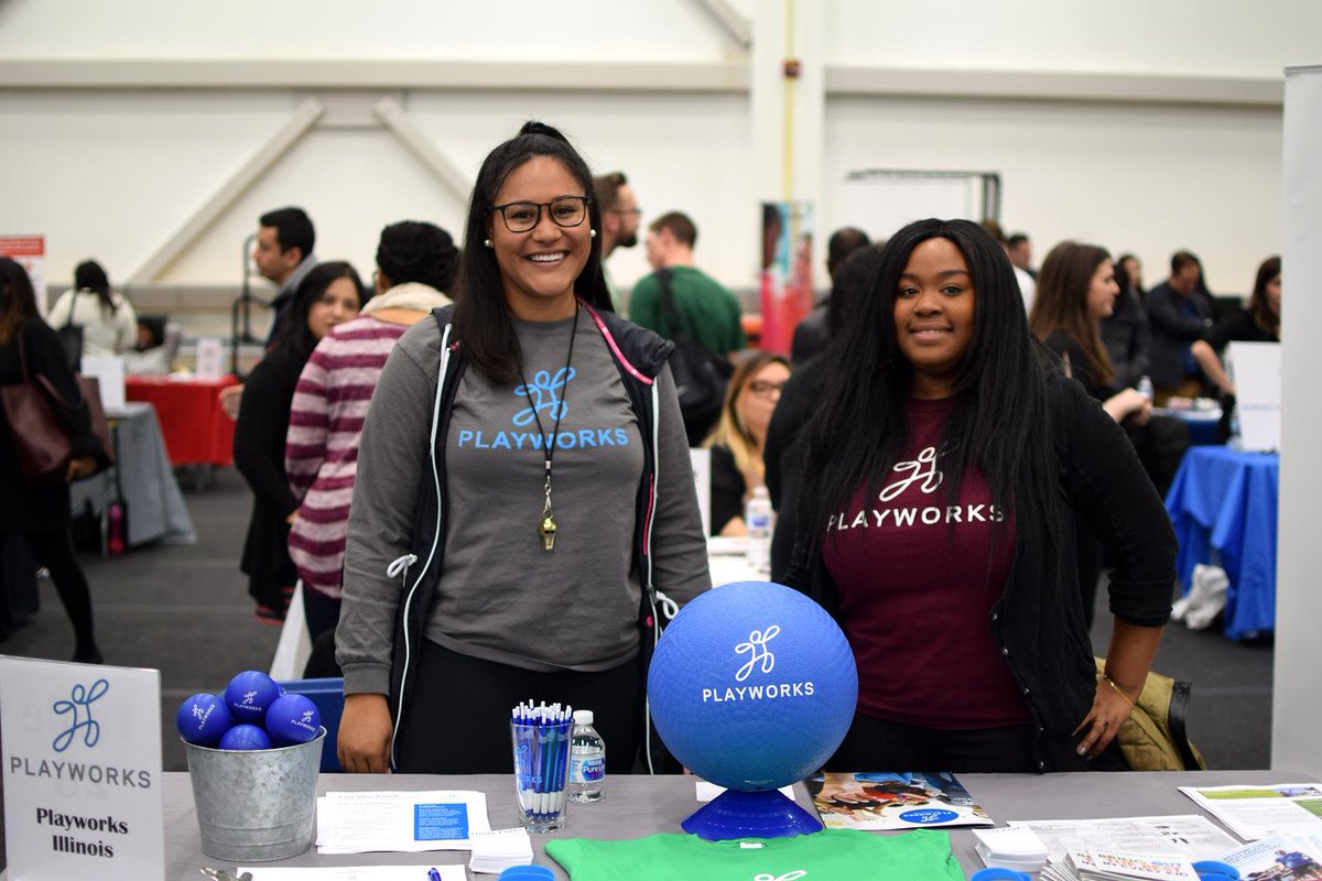 Roosevelt University tweet media